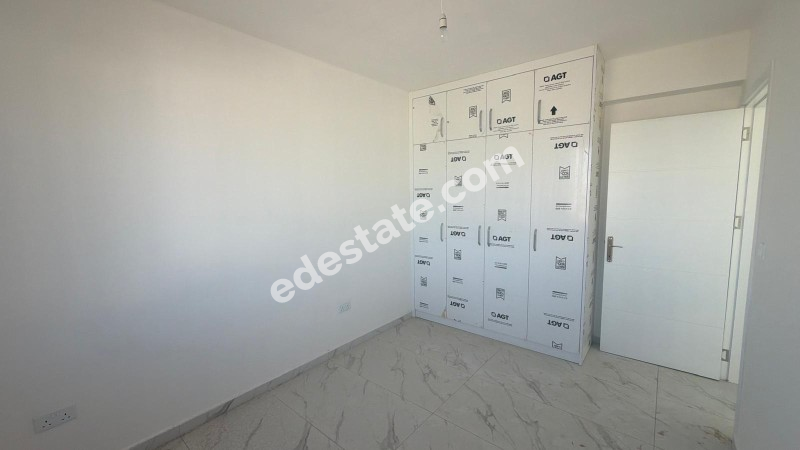 Lefkoşa Gönyeli'de SATILIK TÜRK KOÇANLI YENİ BİTMİŞ  2+1  PENTHOUSE
