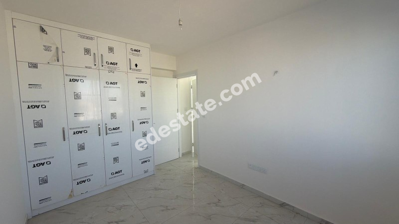 Lefkoşa Gönyeli'de SATILIK TÜRK KOÇANLI YENİ BİTMİŞ  2+1  PENTHOUSE