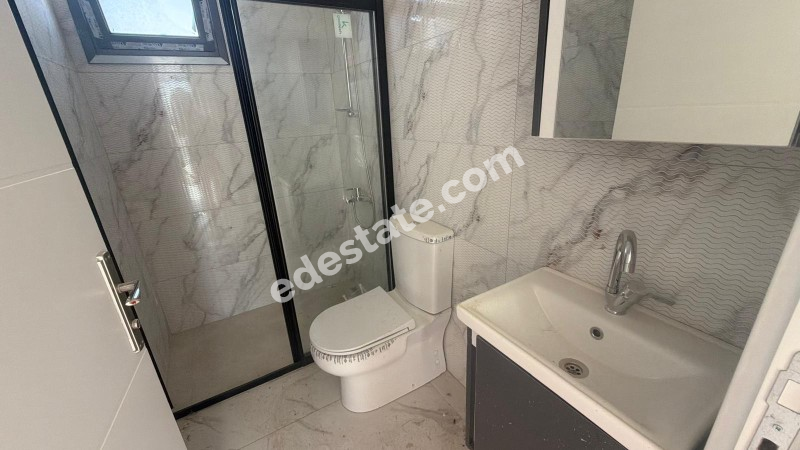 Lefkoşa Gönyeli'de SATILIK TÜRK KOÇANLI YENİ BİTMİŞ  2+1  PENTHOUSE