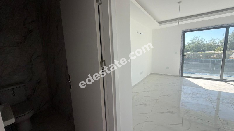 Lefkoşa Gönyeli'de SATILIK TÜRK KOÇANLI 3+1 ZEMİN KAT DAİRE