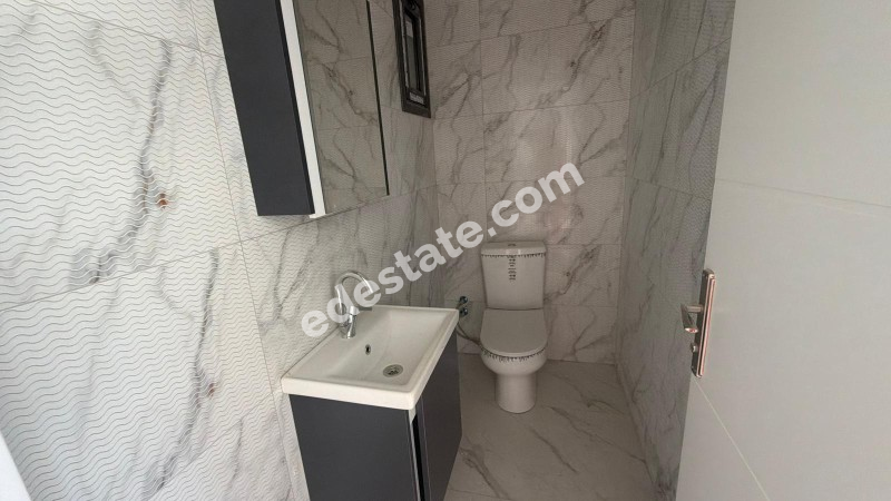 Lefkoşa Gönyeli'de SATILIK TÜRK KOÇANLI 3+1 ZEMİN KAT DAİRE