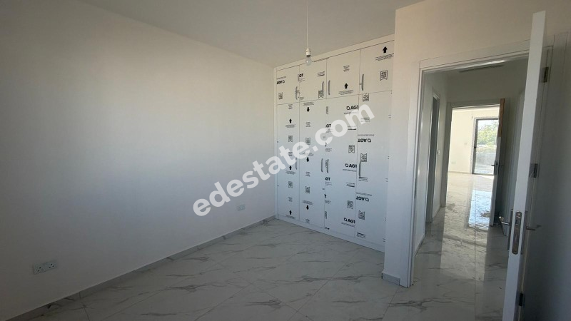 Lefkoşa Gönyeli'de SATILIK TÜRK KOÇANLI 3+1 ZEMİN KAT DAİRE