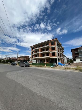 AFYON ÜÇOK EMLAKTAN MARESAL F ÇAKMAK MAH SATILIK SIFIR LÜX 3+1 DAİRELER