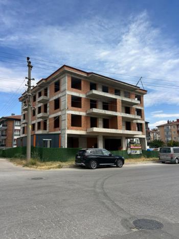 AFYON ÜÇOK EMLAKTAN MARESAL F ÇAKMAK MAH SATILIK SIFIR LÜX 3+1 DAİRELER