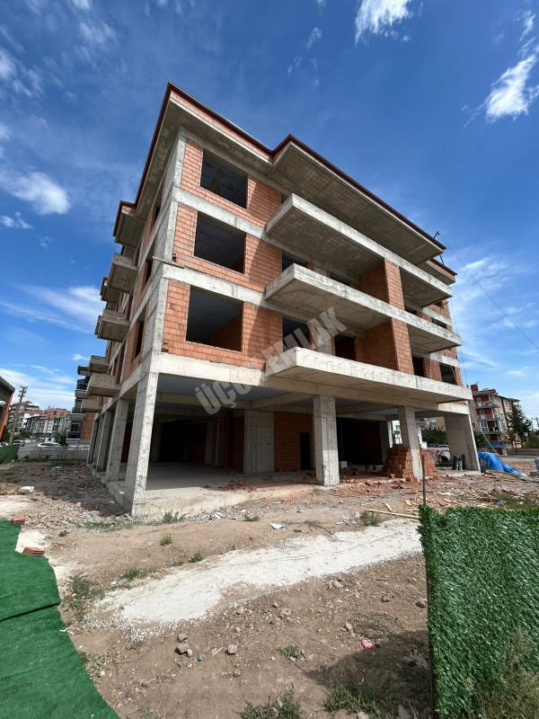 AFYON ÜÇOK EMLAKTAN MARESAL F ÇAKMAK MAH SATILIK SIFIR LÜX 3+1 DAİRELER