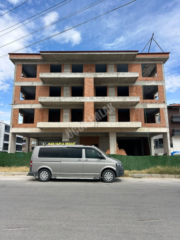 AFYON ÜÇOK EMLAKTAN MARESAL F ÇAKMAK MAH SATILIK SIFIR LÜX 3+1 DAİRELER