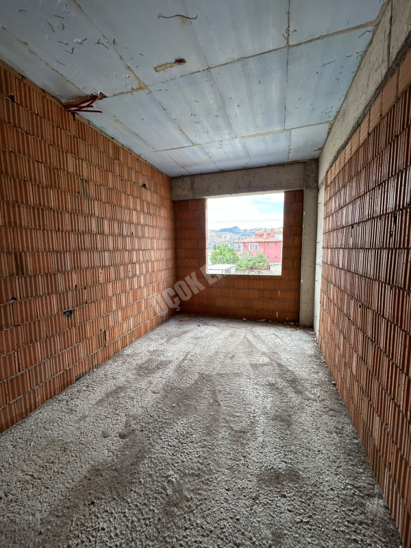AFYON ÜÇOK EMLAKTAN MARESAL F ÇAKMAK MAH SATILIK SIFIR LÜX 3+1 DAİRELER