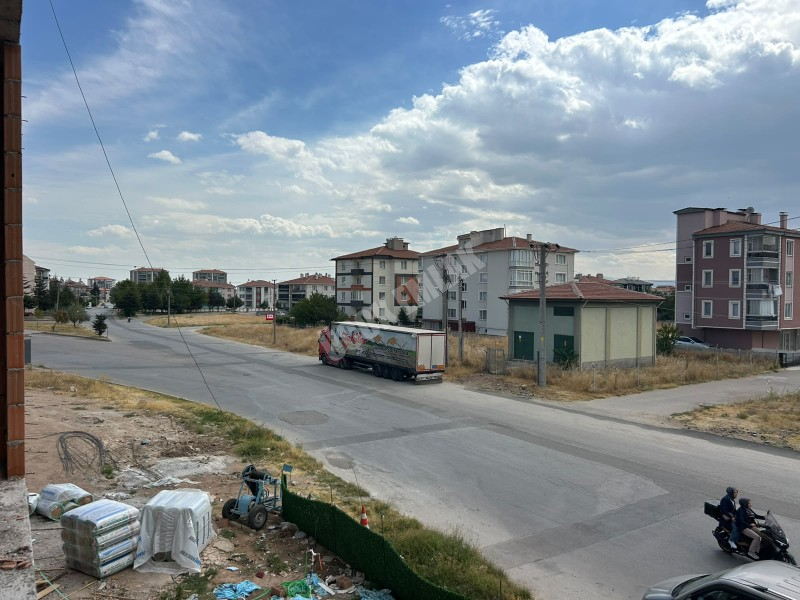AFYON ÜÇOK EMLAKTAN MARESAL F ÇAKMAK MAH SATILIK SIFIR LÜX 3+1 DAİRELER
