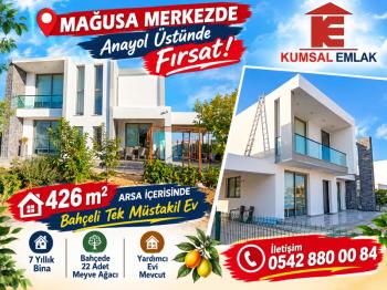 MAĞUSADA ANAYOL ÜSTÜNDE SATILIK TEK MÜSTAKİL BAHÇELİ EŞYALI  EV 