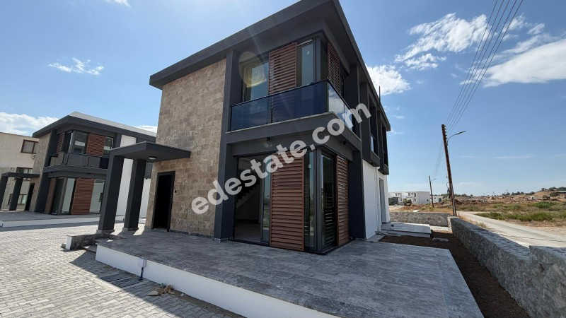 Girne Boğaz Bölgesinde SATILIK 3+1  Tam müstakil villa  (KDV YOKTUR)