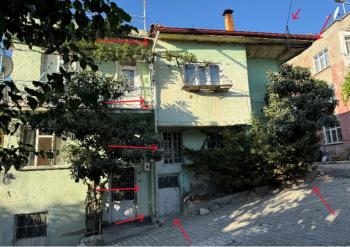 BURDUR'DA BİR DAİRE FİYATINA 2 AYRI BİNA, 4 BAĞIMSIZ DAİRE! ÜÇDİBEK'TE KÖŞE BAŞI, İSKANLI VE   4 KAT BİTİŞİK NİZAM İMARLI KOMPLE MÜLK | PERTA EMLAK'TAN