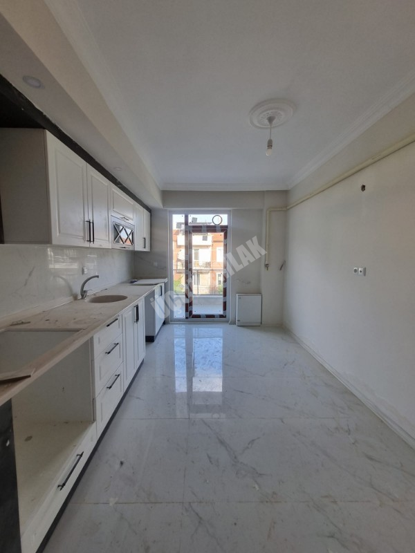 AFYON ÜÇOK EMLAKTAN KARŞIYAKA MAH. SIFIR 2+1 / 90 m²/ GÜNEY CEPHE SATILIK DAİRE