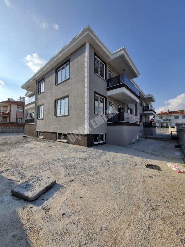 AFYON ÜÇOK EMLAKTAN KARŞIYAKA MAH. SIFIR 2+1 / 90 m²/ GÜNEY CEPHE SATILIK DAİRE