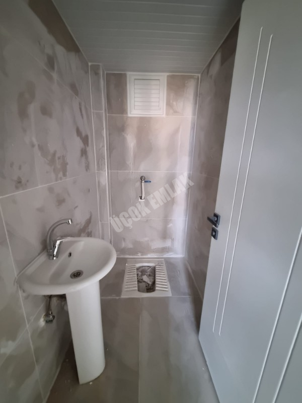 AFYON ÜÇOK EMLAKTAN KARŞIYAKA MAH. SIFIR 2+1 / 90 m²/ GÜNEY CEPHE SATILIK DAİRE