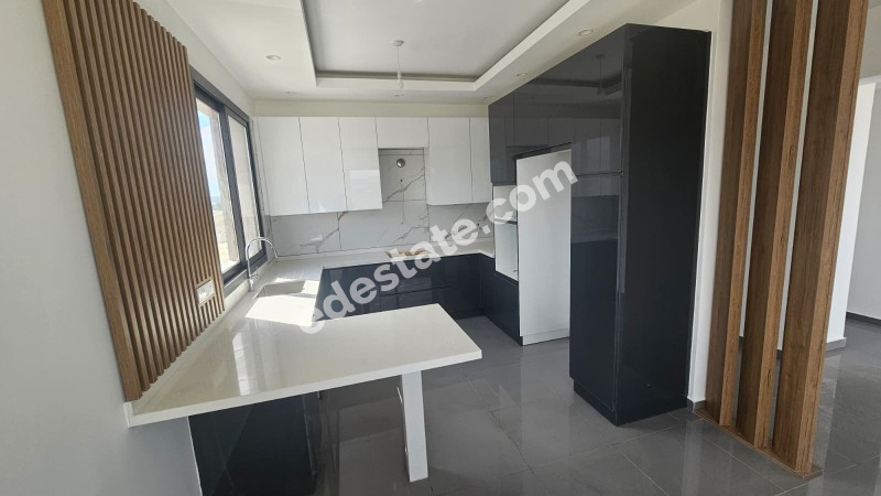 Lefkoşa Gönyeli'de SATILIK 3+1 PENTHOUSE