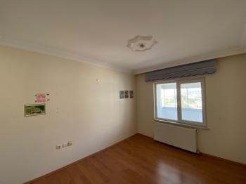 ARTI'DAN ÖZLÜCE'DE 4+1 160M² NET 4 BALKONLU SATILIK DAİRE
