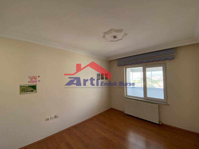 ARTI'DAN ÖZLÜCE'DE 4+1 160M² NET 4 BALKONLU SATILIK DAİRE