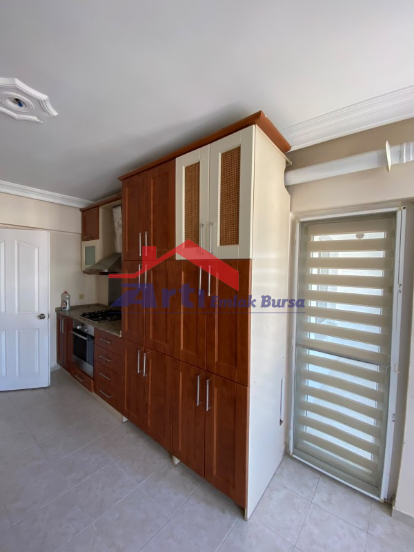 ARTI'DAN ÖZLÜCE'DE 4+1 160M² NET 4 BALKONLU SATILIK DAİRE