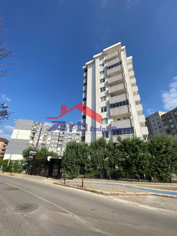 ARTI'DAN ÖZLÜCE'DE 4+1 160M² NET 4 BALKONLU SATILIK DAİRE
