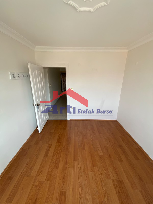 ARTI'DAN ÖZLÜCE'DE 4+1 160M² NET 4 BALKONLU SATILIK DAİRE