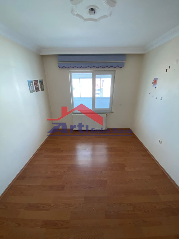 ARTI'DAN ÖZLÜCE'DE 4+1 160M² NET 4 BALKONLU SATILIK DAİRE