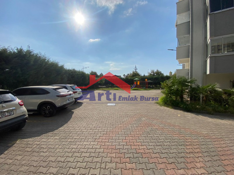 ARTI'DAN ÖZLÜCE'DE 4+1 160M² NET 4 BALKONLU SATILIK DAİRE