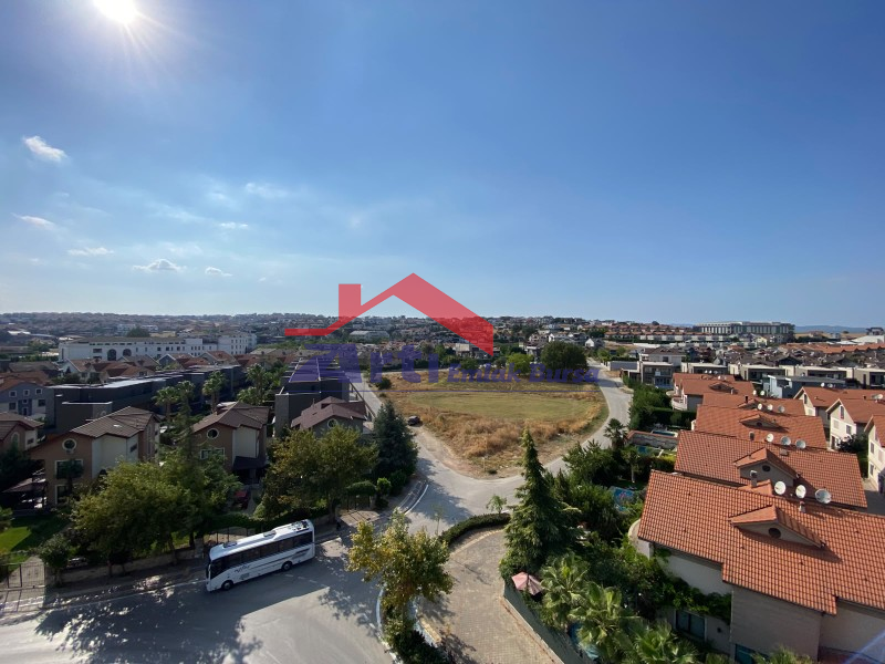 ARTI'DAN ÖZLÜCE'DE 4+1 160M² NET 4 BALKONLU SATILIK DAİRE