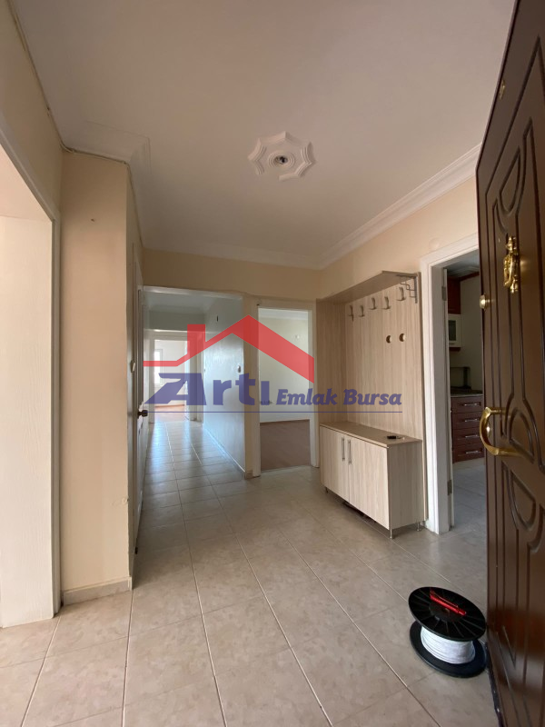 ARTI'DAN ÖZLÜCE'DE 4+1 160M² NET 4 BALKONLU SATILIK DAİRE
