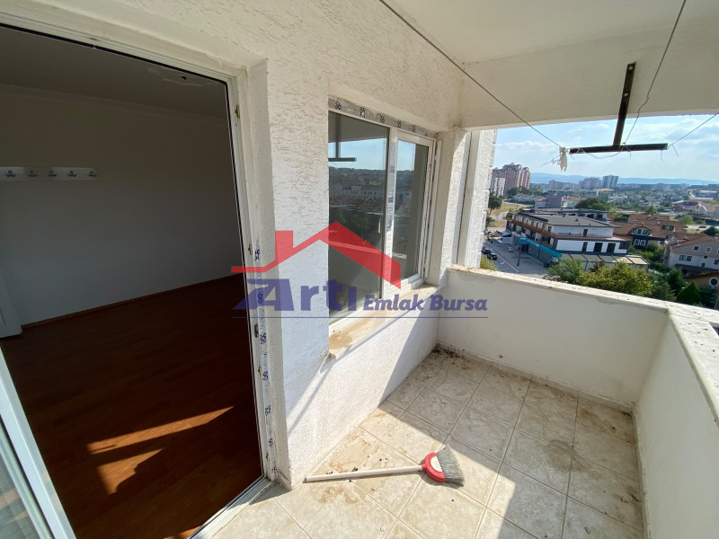 ARTI'DAN ÖZLÜCE'DE 4+1 160M² NET 4 BALKONLU SATILIK DAİRE