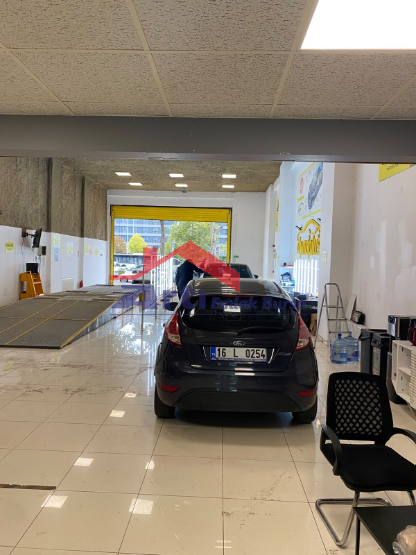 ARTI'DAN TABELA DEĞERİ YÜKSEK ANA YOLA CEPHE 500M² KİRALIK DÜKKAN