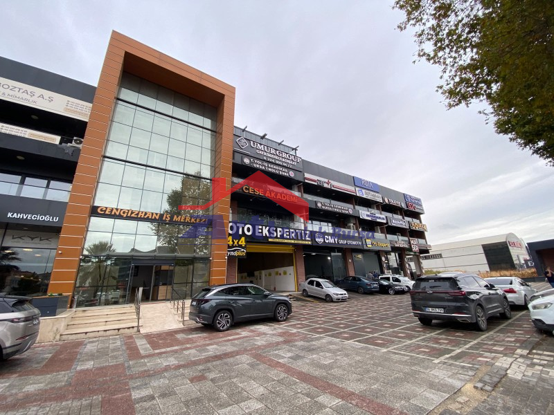 ARTI'DAN TABELA DEĞERİ YÜKSEK ANA YOLA CEPHE 500M² KİRALIK DÜKKAN