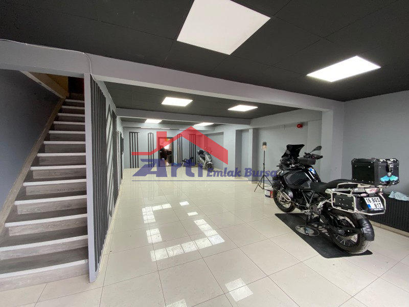 ARTI'DAN TABELA DEĞERİ YÜKSEK ANA YOLA CEPHE 500M² KİRALIK DÜKKAN