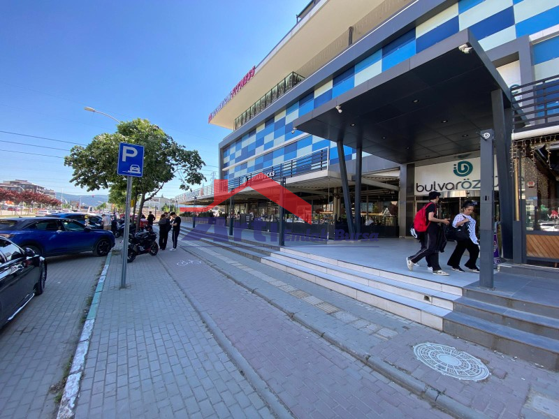 ARTI'DAN ÖZLÜCE AVM'DE CADDEYE CEPHE KURUMSAL KİRACILI DÜKKAN