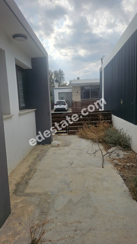 Lefkoşa Minareliköy'de SATILIK 2+1 