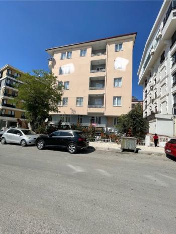 GÜVENAY - ÇORUM  ÜÇTUTLAR ATATÜRK LİSESİ CİVARI  3+1 SATILIK DAİRE