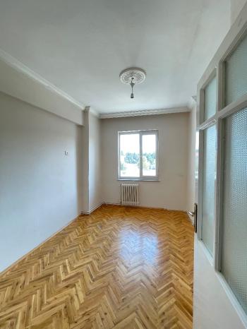 GÜVENAY - ÇORUM  ÜÇTUTLAR ATATÜRK LİSESİ CİVARI  3+1 SATILIK DAİRE