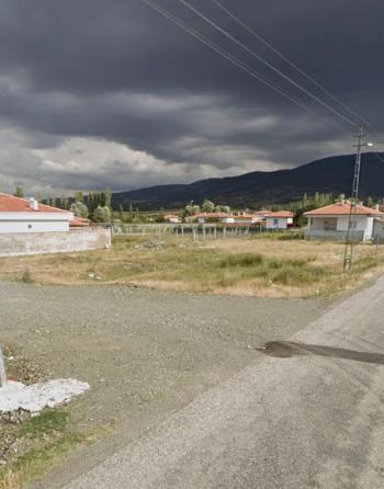 GÜVENAY - ÇORUM ABDALATA MEVKİİ SATILIK TEK TAPU KÖŞE BAŞI ARSA
