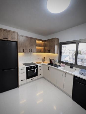 K.ÇİFTLİK'DE CADDE ÜZERİNDE KİRALIK 3+1 EŞYALI DAİRE 