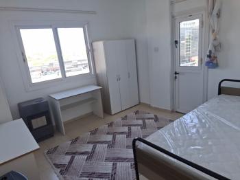 ORTAKÖYDE ANA YOL ÜSTÜNDE KIZ ÖĞRENCİYE KİRALIK 3+1 EŞYALI DAİRE 