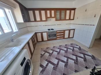 ORTAKÖYDE ANA YOL ÜSTÜNDE KIZ ÖĞRENCİYE KİRALIK 3+1 EŞYALI DAİRE 