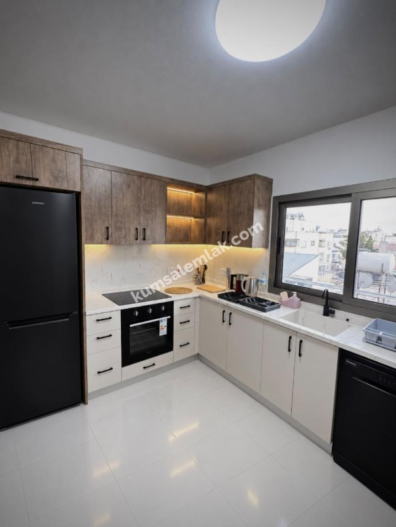 K.ÇİFTLİK'DE CADDE ÜZERİNDE KİRALIK 3+1 EŞYALI DAİRE 