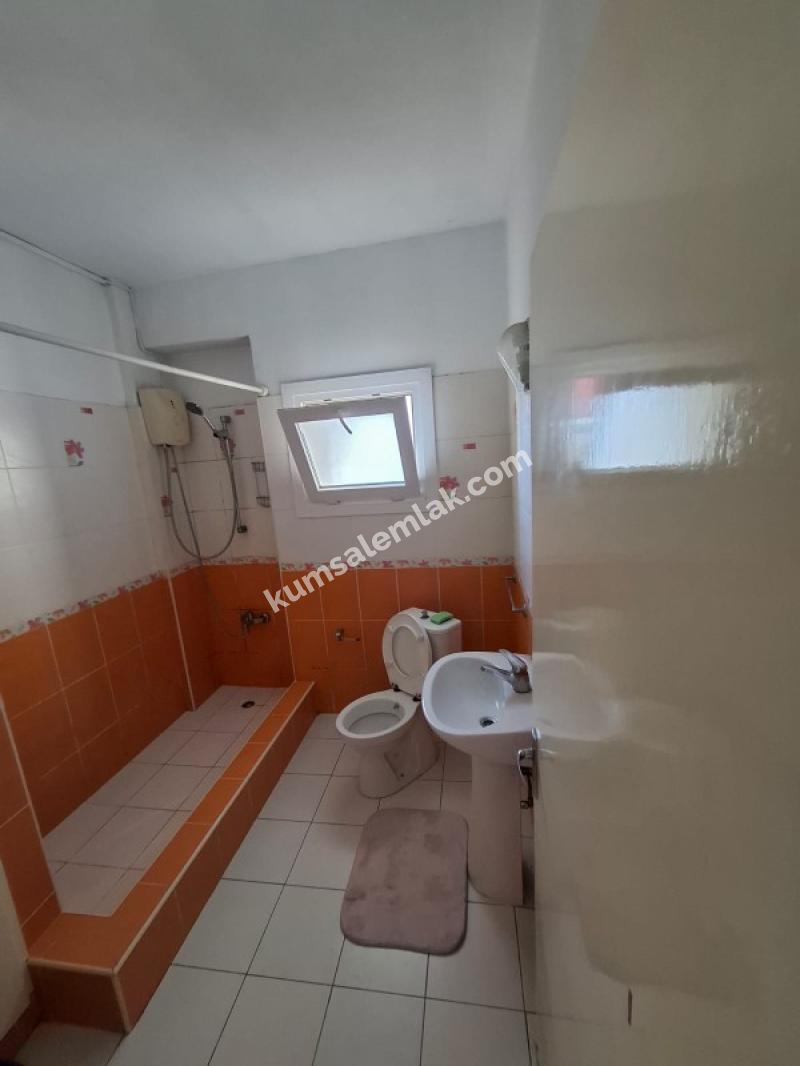 ORTAKÖYDE ANA YOL ÜSTÜNDE KIZ ÖĞRENCİYE KİRALIK 3+1 EŞYALI DAİRE 