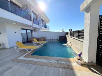 Didim'de Satılık 3+1 Eşyalı Villa