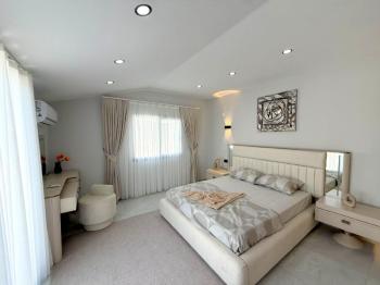 Didim'de Satılık 3+1 Eşyalı Villa