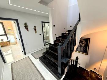 Didim'de Satılık 3+1 Eşyalı Villa