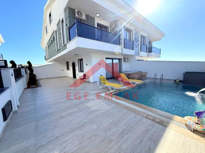 Didim'de Satılık 3+1 Eşyalı Villa