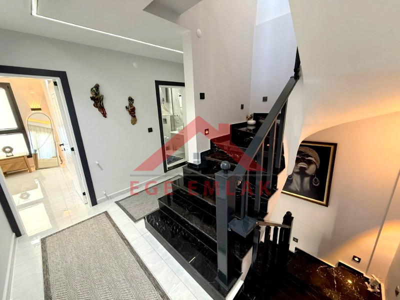 Didim'de Satılık 3+1 Eşyalı Villa