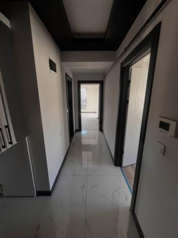 ÜNİVERSİTE BÖLGESİNDE SATILIK SIFIR 1+1 DAİRE