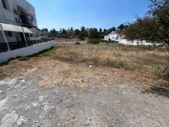GİRNE BOĞAZ'DA SATILIK TÜRK MALI ARSA 