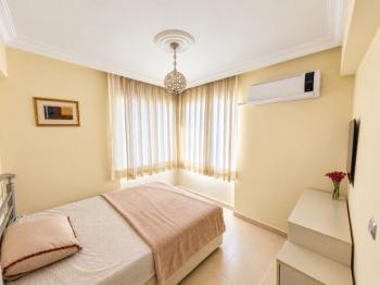 Didim Efeler Euro Village Sitesinde Havuzlu 2+1 Ara Kat Satılık Daire